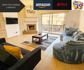 SKY Line City Apartment, 150m from Chabad Lubavitch